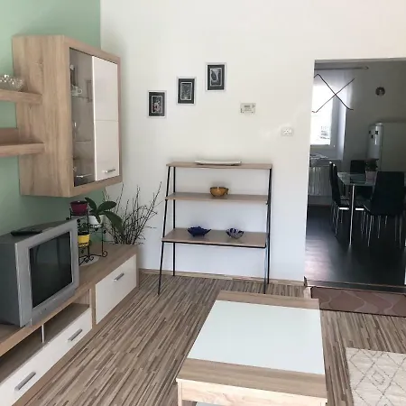 Apartma Mahnic Postojna Exterior photo